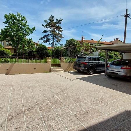 Apartment Nina Rovinj Exterior photo