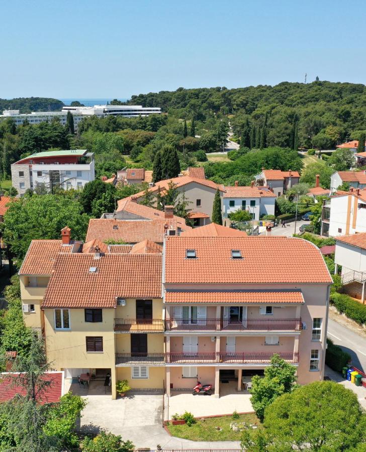 Apartment Nina Rovinj Exterior photo