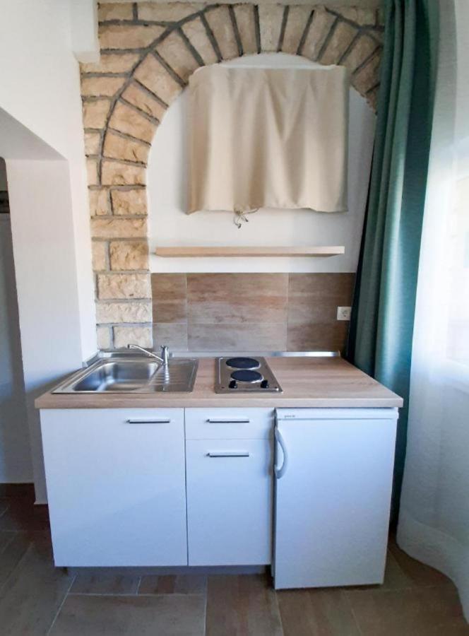 Apartment Nina Rovinj Exterior photo